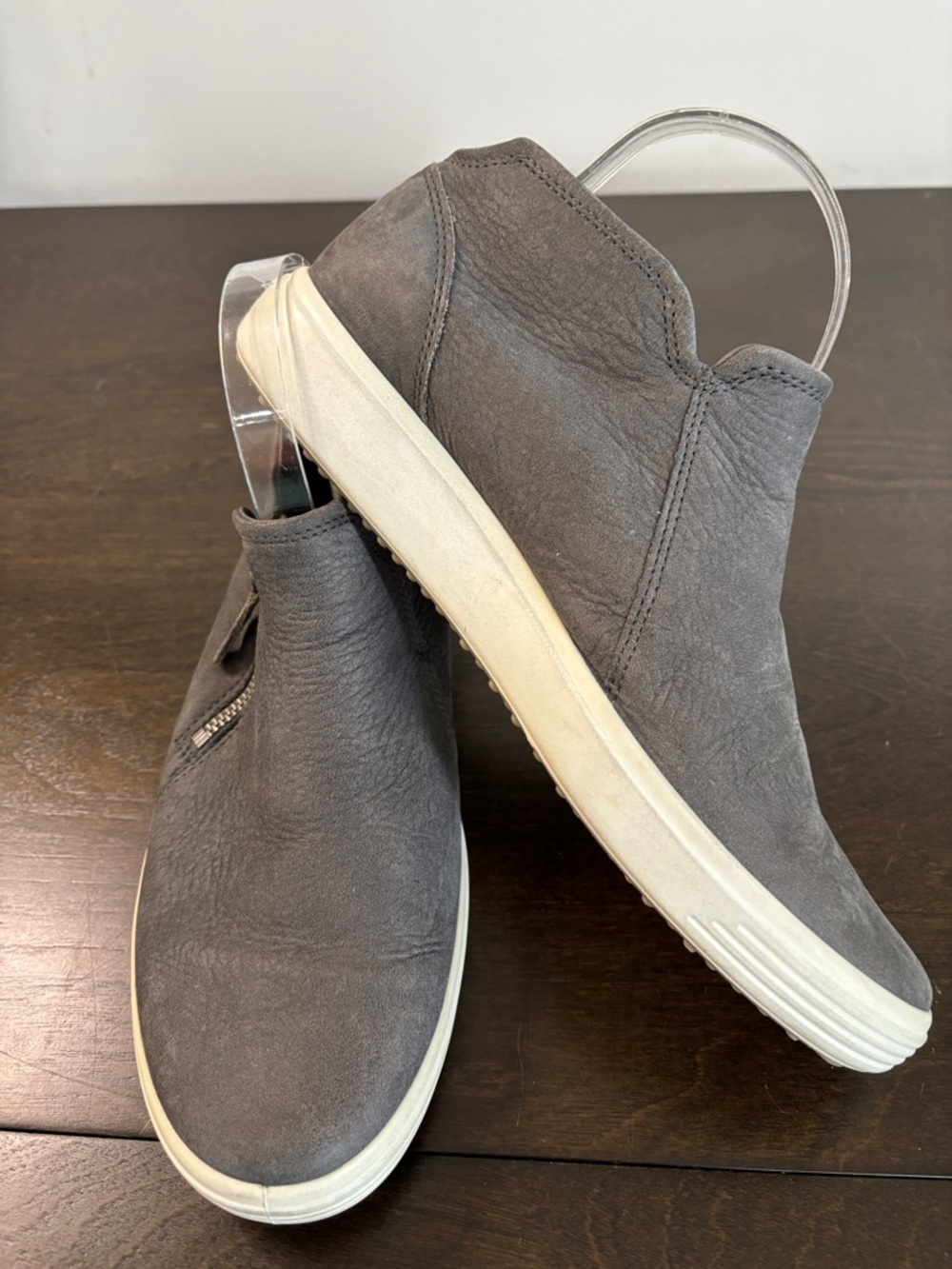 Ecco Gray Nubuck Leather Women’s Soft 7 Low Booties Size 9/9.5